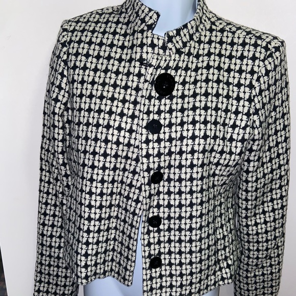 Isaac Mizrahi Jackets & Blazers - Isaac Mizrahi Black White Geometric Blazer Jacket